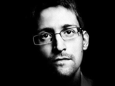 Anonymous: Chasing Edward Snowden