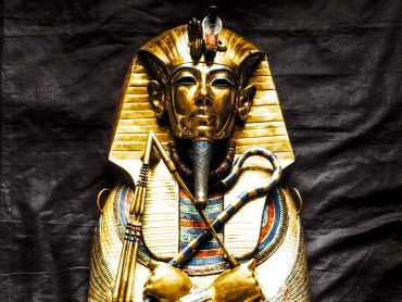 Tutankhamun in Colour